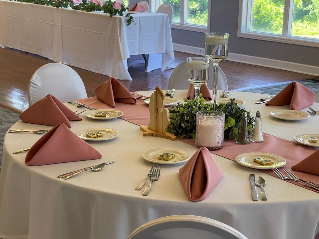pink napkins on banquet table