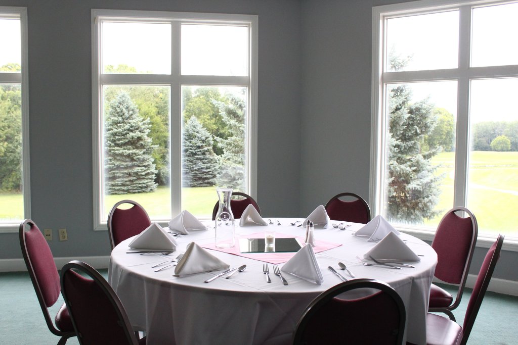 banquet table settings