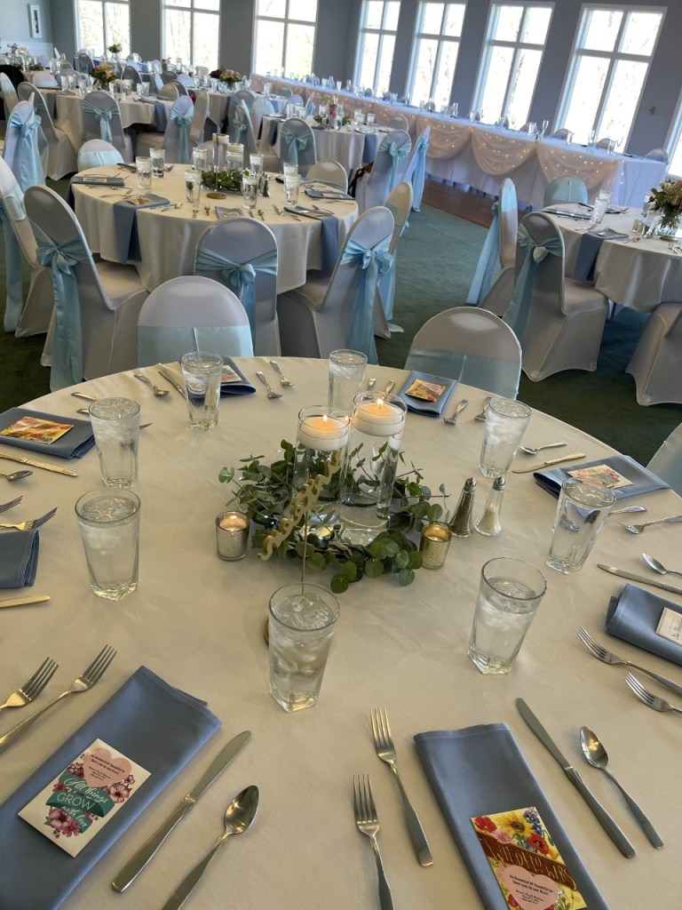 light blue accented banquet table